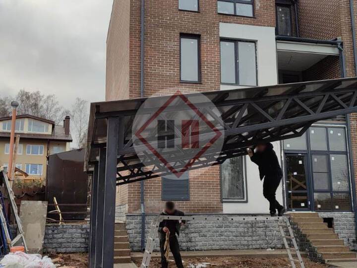 большой навес для парковки авто