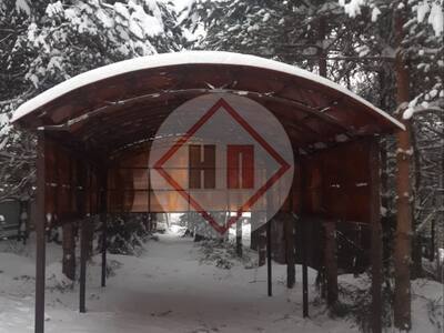 дачный навес с арочной кровлей из поликарбоната
