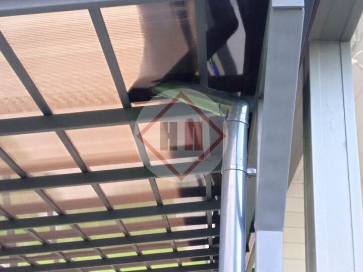 усиленный примыкающий навес с водосточной системой